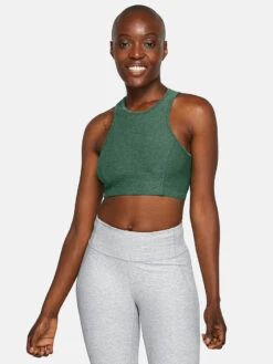 Athena Crop Top -Outdoor Voices Shop 1 hero ATHENA CROP HUNTER 104 V2