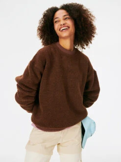 MegaFleece Crewneck -Outdoor Voices Shop Front04 W501067 WNF CHO MegaFleece Sweatshirt Chocolate 207 vze1KdX