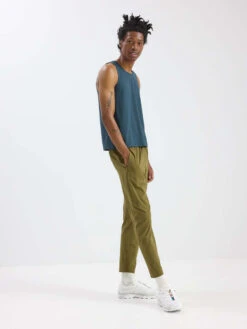 ThinkFast Mesh Tank -Outdoor Voices Shop Look 07 1366 b8393f71 bd5b 4cad 9cb3 964b22fe356a