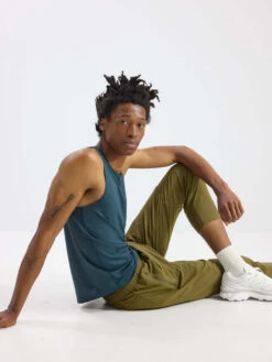 ThinkFast Mesh Tank -Outdoor Voices Shop Look 07 1512 0c145d97 16a8 4da9 927d dbbf0c86841f