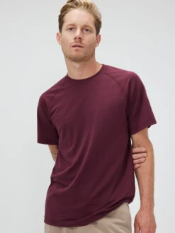 FastTrack Mesh Shortsleeve -Outdoor Voices Shop M301453 SMS SRZ Fast Track Shortsleeve Shiraz 064 Rehywst
