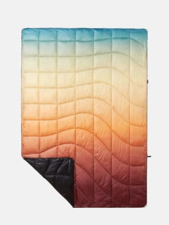 Rumpl Nanoloft Puffy -Outdoor Voices Shop U601829 TPY PYF Rumpl Nano Loft Puffy Playa Fade FRONT RzD0yP2