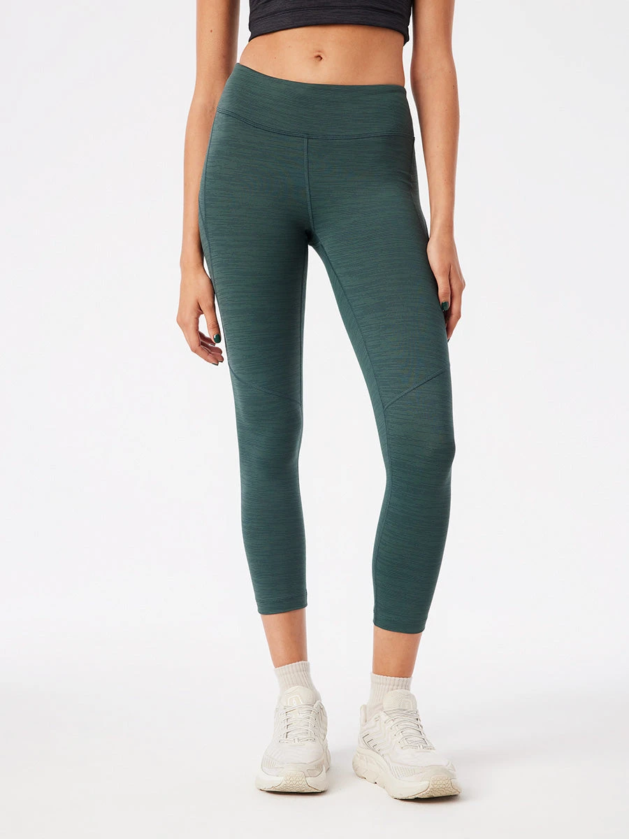 TechSweat™ 3/4 Legging 10 TechSweat™ 3/4 Legging - Image 8