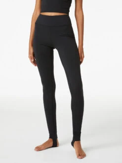 CloudKnit Stirrup Legging -Outdoor Voices Shop W101600 HMJ BLK AllDayStirrupLegging Black FrontHero 051