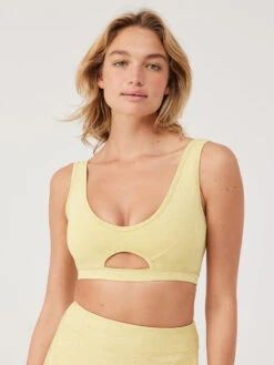 Peekaboo Bra -Outdoor Voices Shop W201872 TXC GIG Peekaboo Bra Ginger DH 034