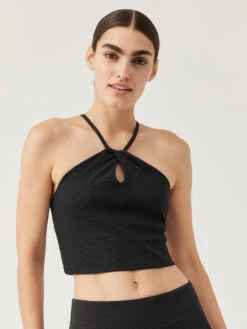 SuperForm™ Rib Halter -Outdoor Voices Shop W201901 SFR BLK Rib Halter Black 2818 S76jWic
