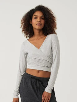 CloudKnit Longsleeve Wrap -Outdoor Voices Shop W301601 HLM FOG CloudKnit Longsleeve Wrap Fog 172