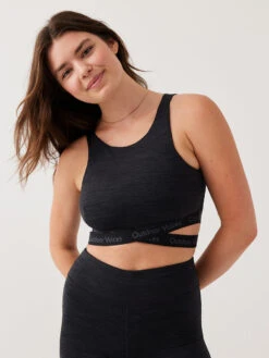 TechSweat™ Criss Cross Crop Top -Outdoor Voices Shop W301850 TSW NGT Move Free OV Crop Top Night 083 bmg6lOB