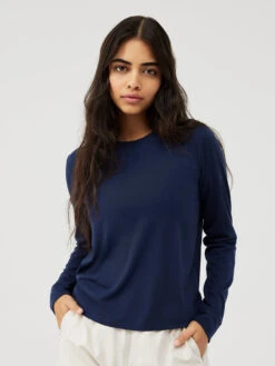 Merino Wool Longsleeve 9 Merino Wool Longsleeve -Outdoor Voices Shop W302043 MNW NVY Merino Wool Longsleeve Navy 028 nvPFd1w