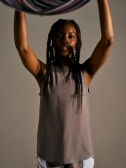 ThinkFast Mesh Muscle Tank -Outdoor Voices Shop W302387 CLM THD ThinkFast Muscle Tank Thunder CH 1236