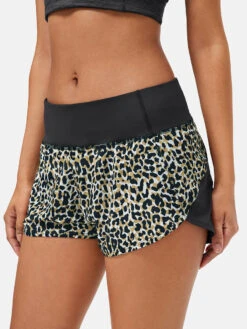 Hudson 2.5" Short 17 Hudson 2.5" Short -Outdoor Voices Shop W701498 REC LEO Hudson2.5Short Leopard 066