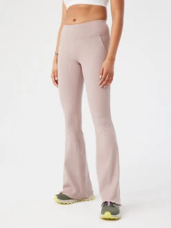 SuperForm™ Rib Flare Pant -Outdoor Voices Shop W701616 SFR MOC Rib Flare Pant Mocha 094 PEDtVd4